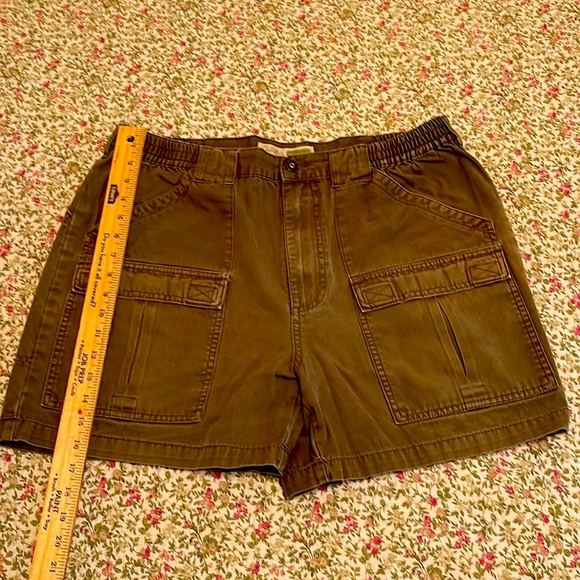 Cabela’s Men’s 100% cotton cargo shorts, size 36, excellent pre-owned condition - Picture 4 of 4